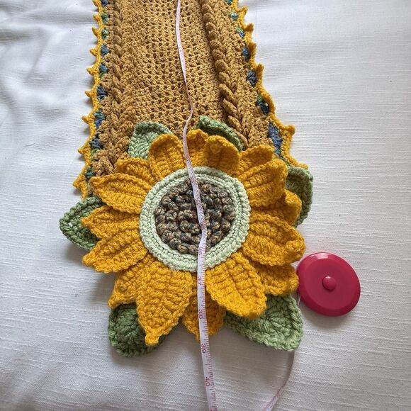 Handmade Crochet Table Runner With Raised 3D Sunflower Motifs And Braided Detail - Picture 8 of 10